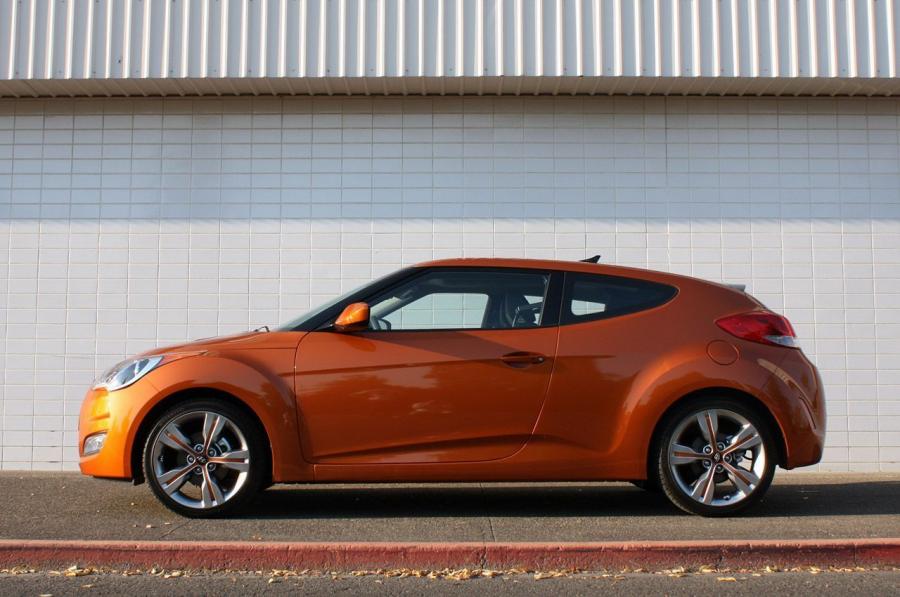  Hyundai Veloster 2011 года  (фото 68 из 184)